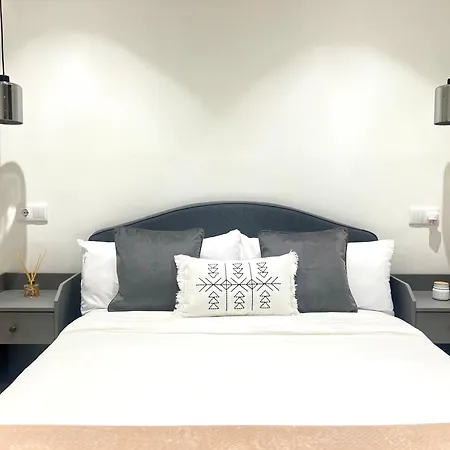 Apartment Housing San Pedro León